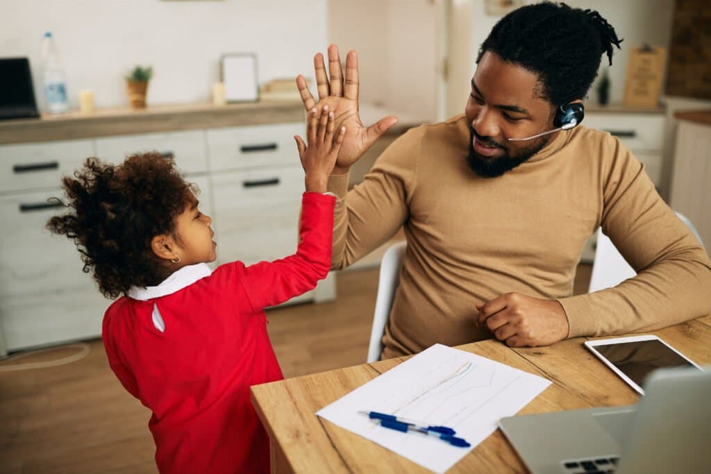 Parent-using-effective-praise-for-children-to-encourage-a-growth-mindset-in-a-South-African-homeschooling-environment